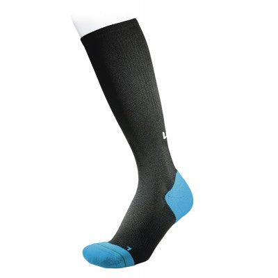 ULTIMATE PERFORMANCE UPCSRR Run and Recover Recycle Compression Socks - COOZO