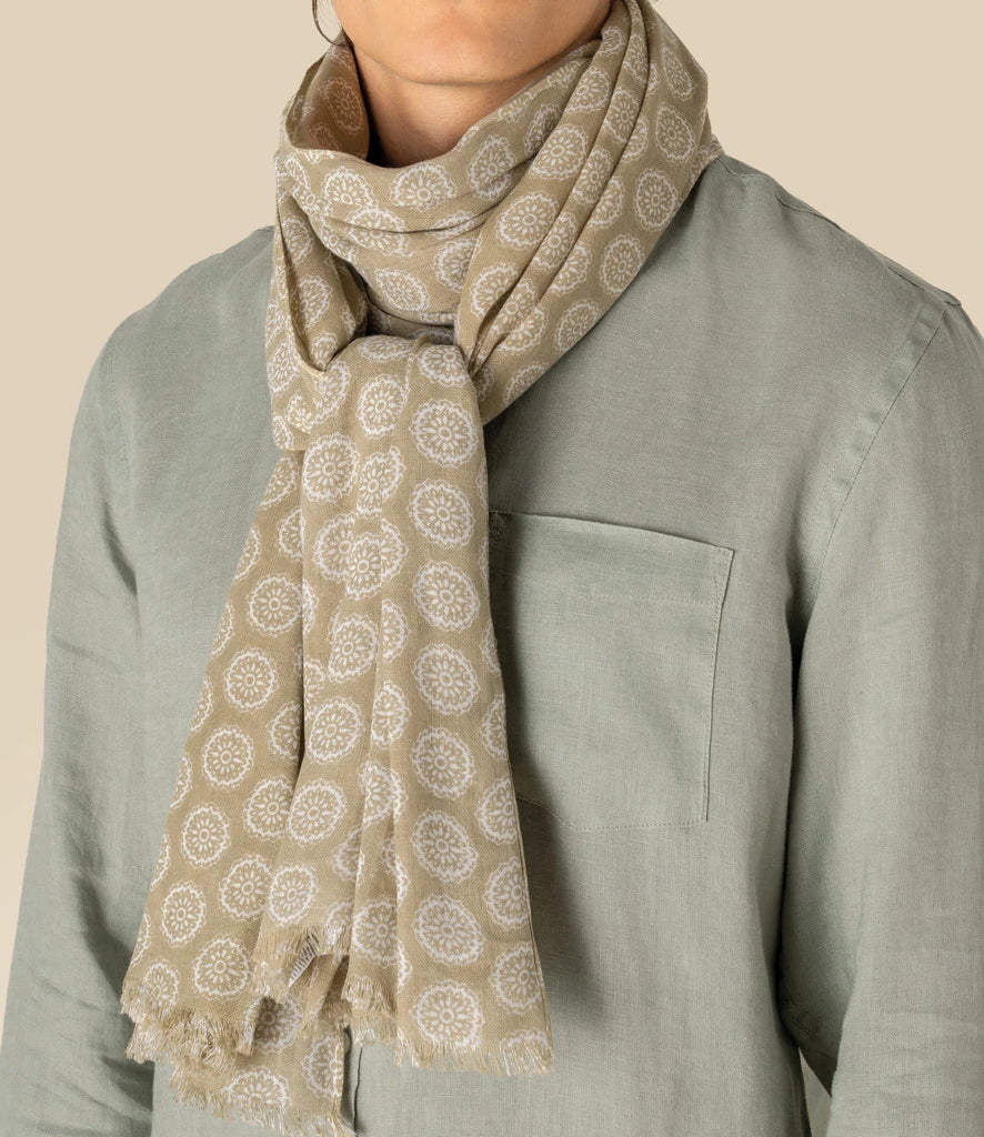 Spasso SP148 Medallion Scarf