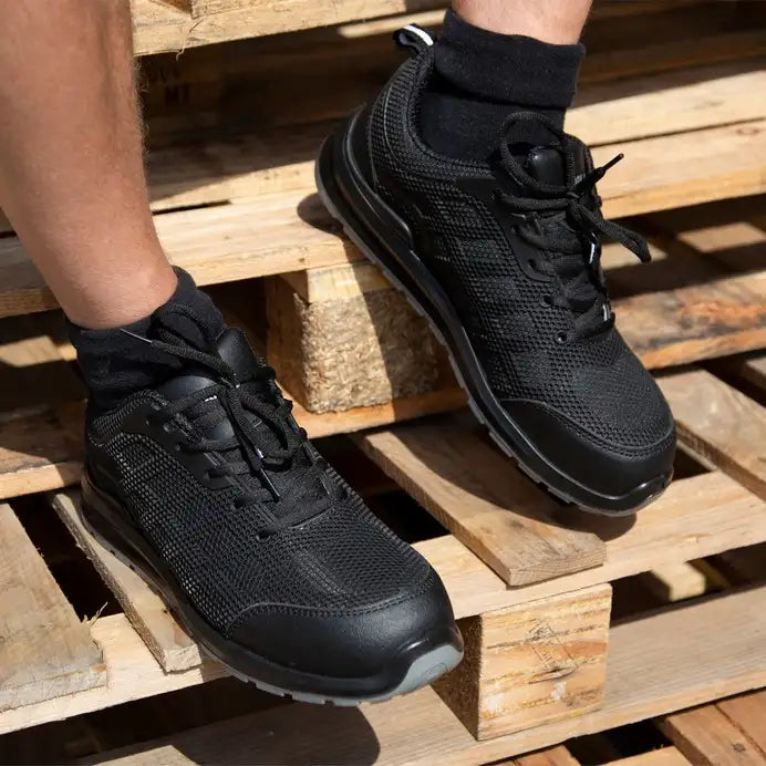 COOZO-Result Unisex All Black Safety Trainer (R456X)