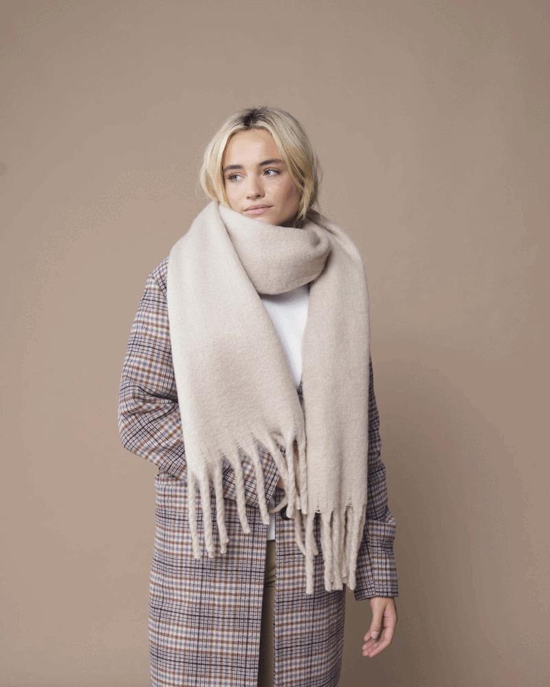 COOZO-Fluffy Scarf