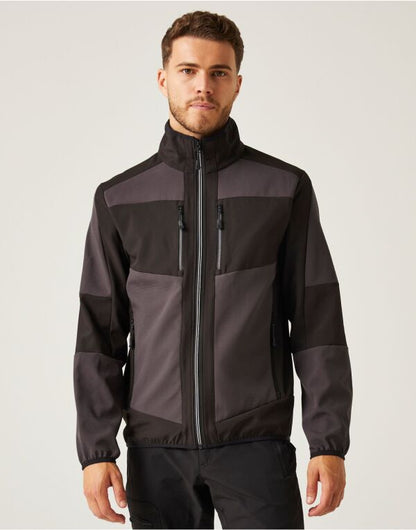 Regatta TRA753 E-Volve Unisex 2 Layer Softshell Showerproof and windproof Jacket - COOZO